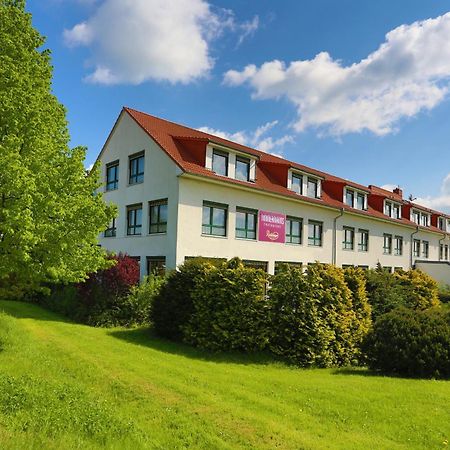 Hotel Sportwelt Радеберг Экстерьер фото