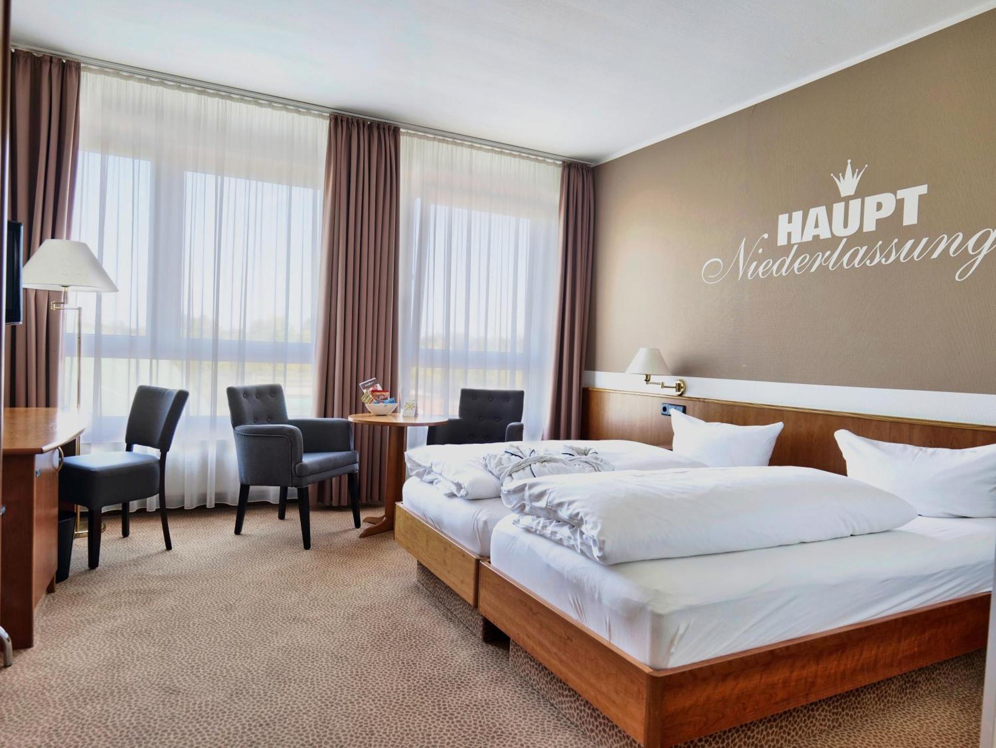 Hotel Sportwelt Радеберг Экстерьер фото